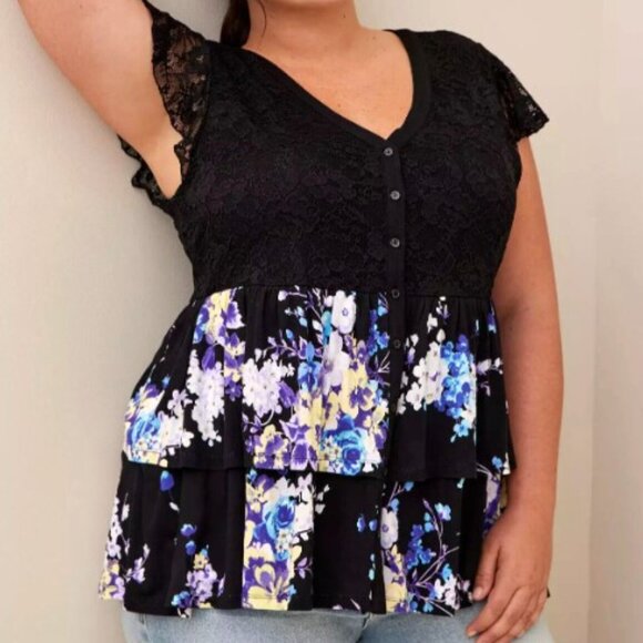 616-35 Torrid Super soft Black lace floral tiered babydoll top Size 2 16/18 - Picture 7 of 11